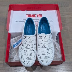 NWT Bucketfeet x Bark&Co women's 7.5 white sneakers